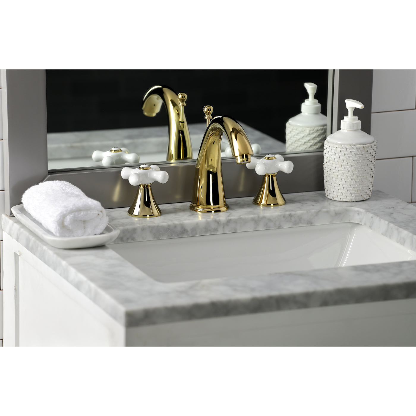 Elements of Design ES2972PX Widespread Bathroom Faucet with Brass Pop-Up, Polished Brass
