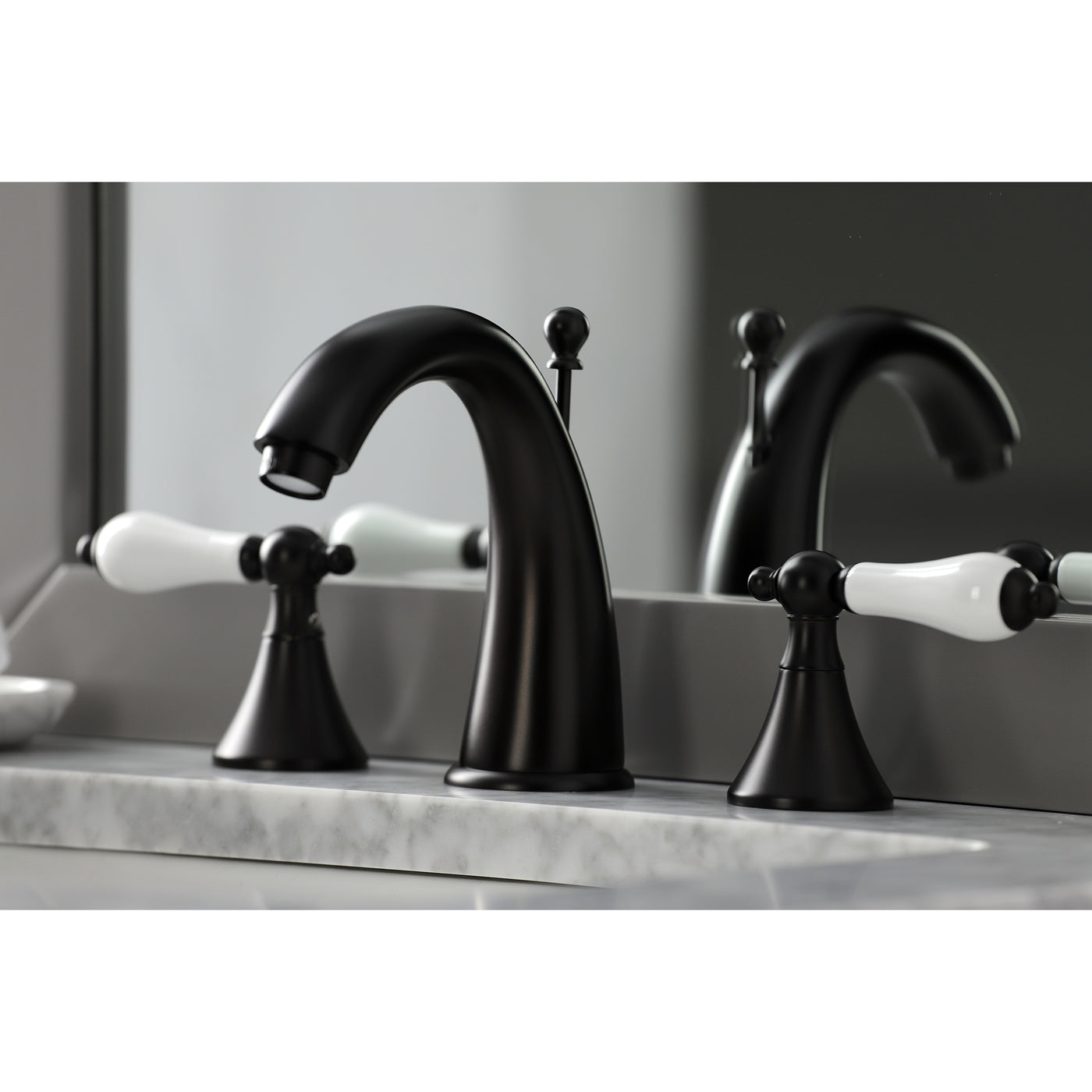 Elements of Design ES2975PL Widespread Bathroom Faucet with Brass Pop-Up, Oil Rubbed Bronze
