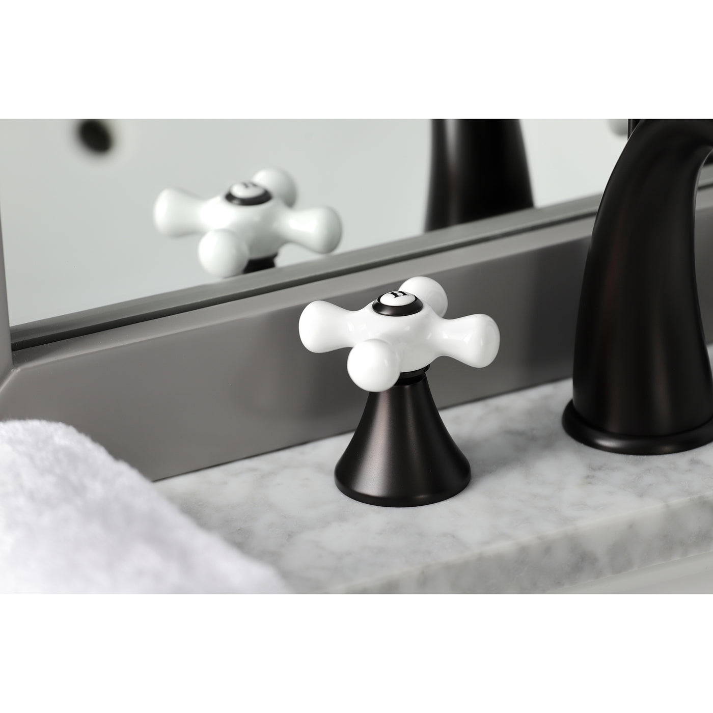 Elements of Design ES2975PX Widespread Bathroom Faucet with Brass Pop-Up, Oil Rubbed Bronze