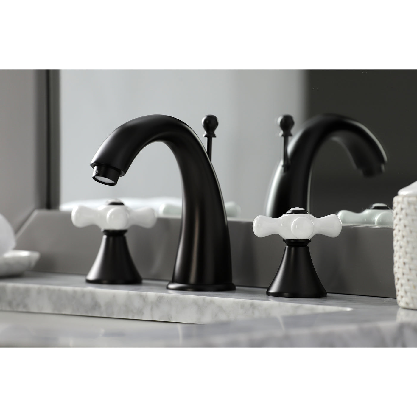 Elements of Design ES2975PX Widespread Bathroom Faucet with Brass Pop-Up, Oil Rubbed Bronze